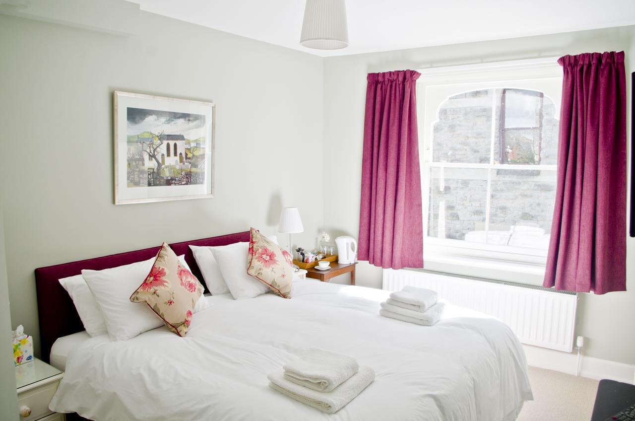 The Red Lion Bed & Breakfast Knighton  Dış mekan fotoğraf