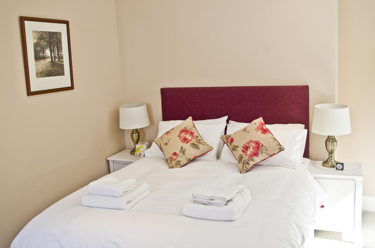 The Red Lion Bed & Breakfast Knighton  Dış mekan fotoğraf
